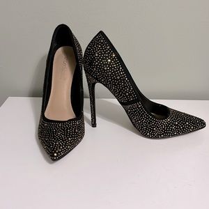 Black and gold sparkle heals